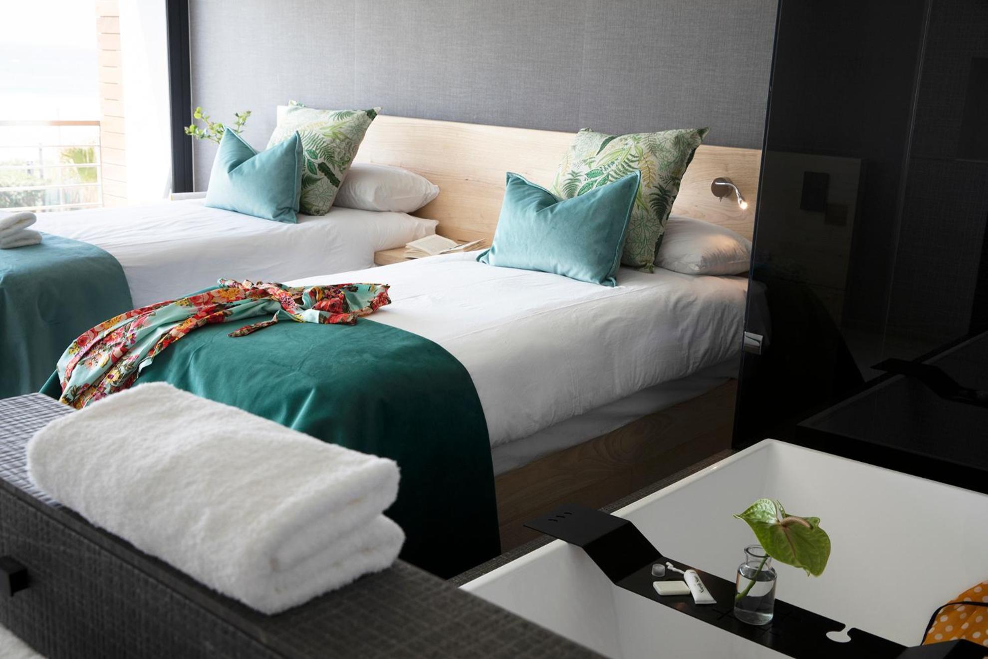 Double Room with Balcony and Sea View